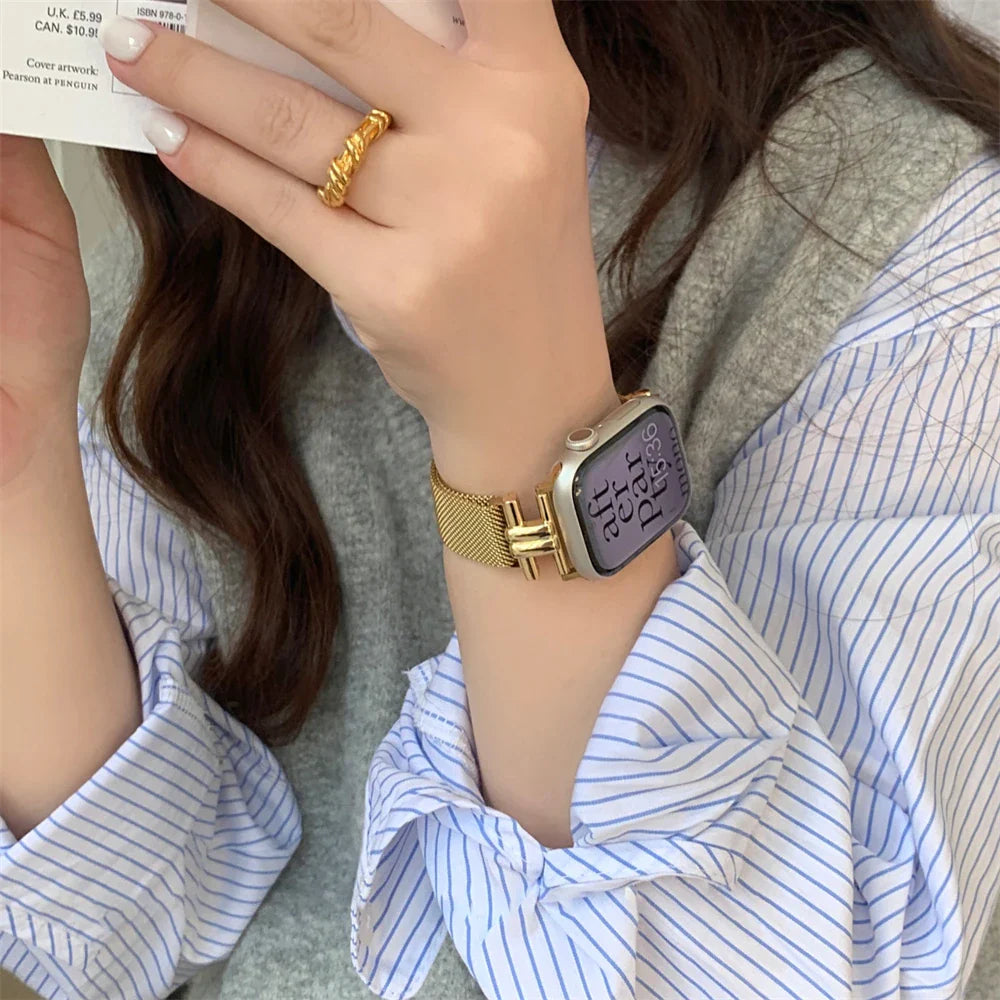 Elegant Gold Magnetic Wristband for Apple Watch